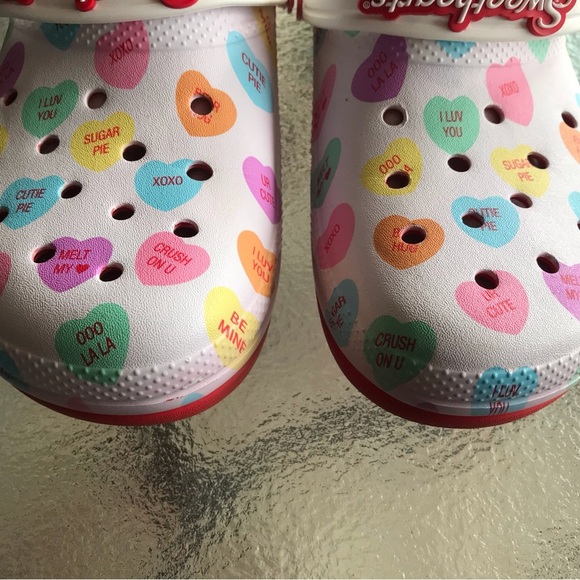 CROCS x SWEETHEARTS Clog 6 Jr's 7.5 Womens White Red Multi Limited Edition Lined - Picture 6 of 8